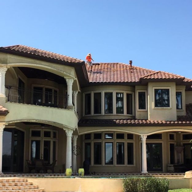 roof cleaning contractors trinity fl